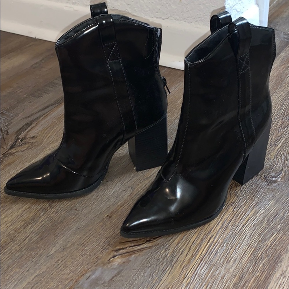 Black Boots